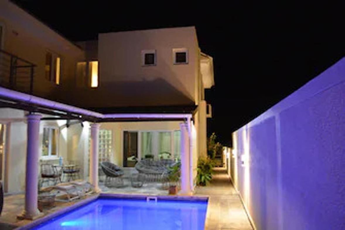 Villa Magnifique Avec Piscine Privee A 550 M De La *