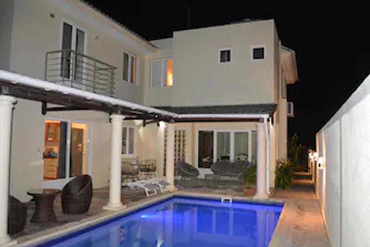 Villa Magnifique Avec Piscine Privee A 550 M De La *